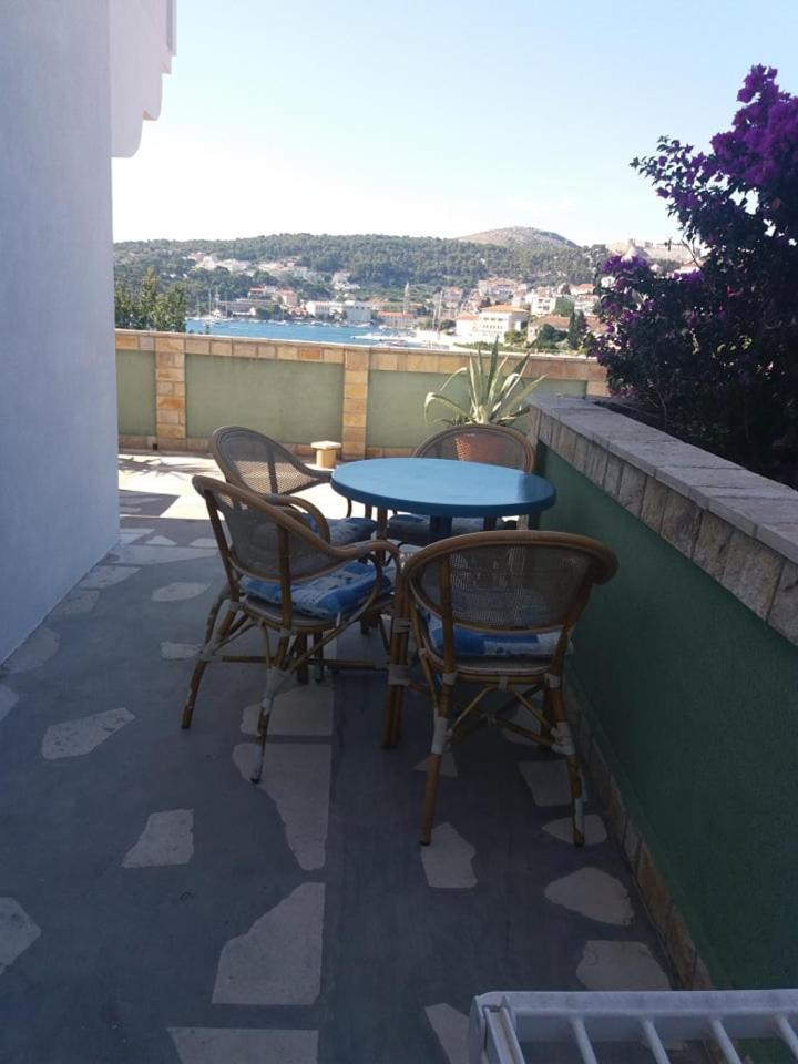 Sunset House With Seaview Apartman Hvar Town Kültér fotó